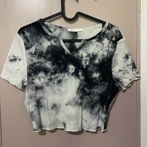 Black and white the dye shirt